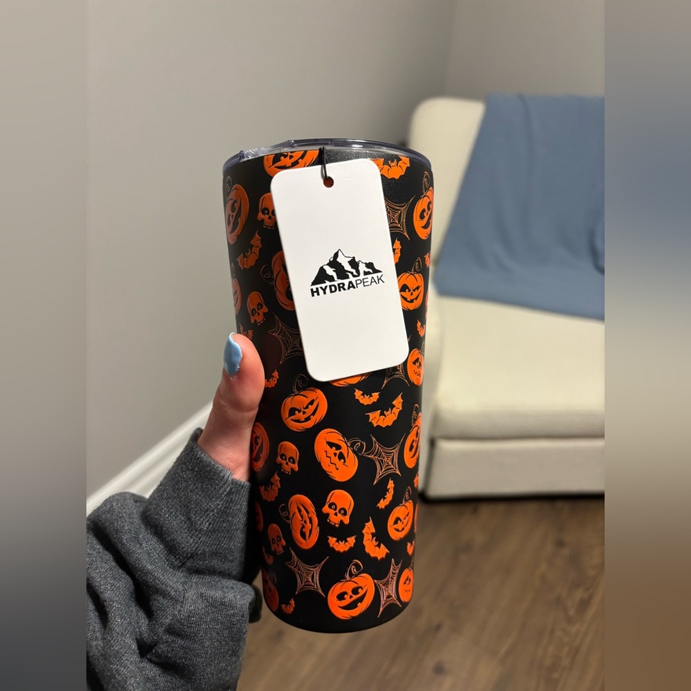 NWT Pumpkin Hydrapeak with Two Straws